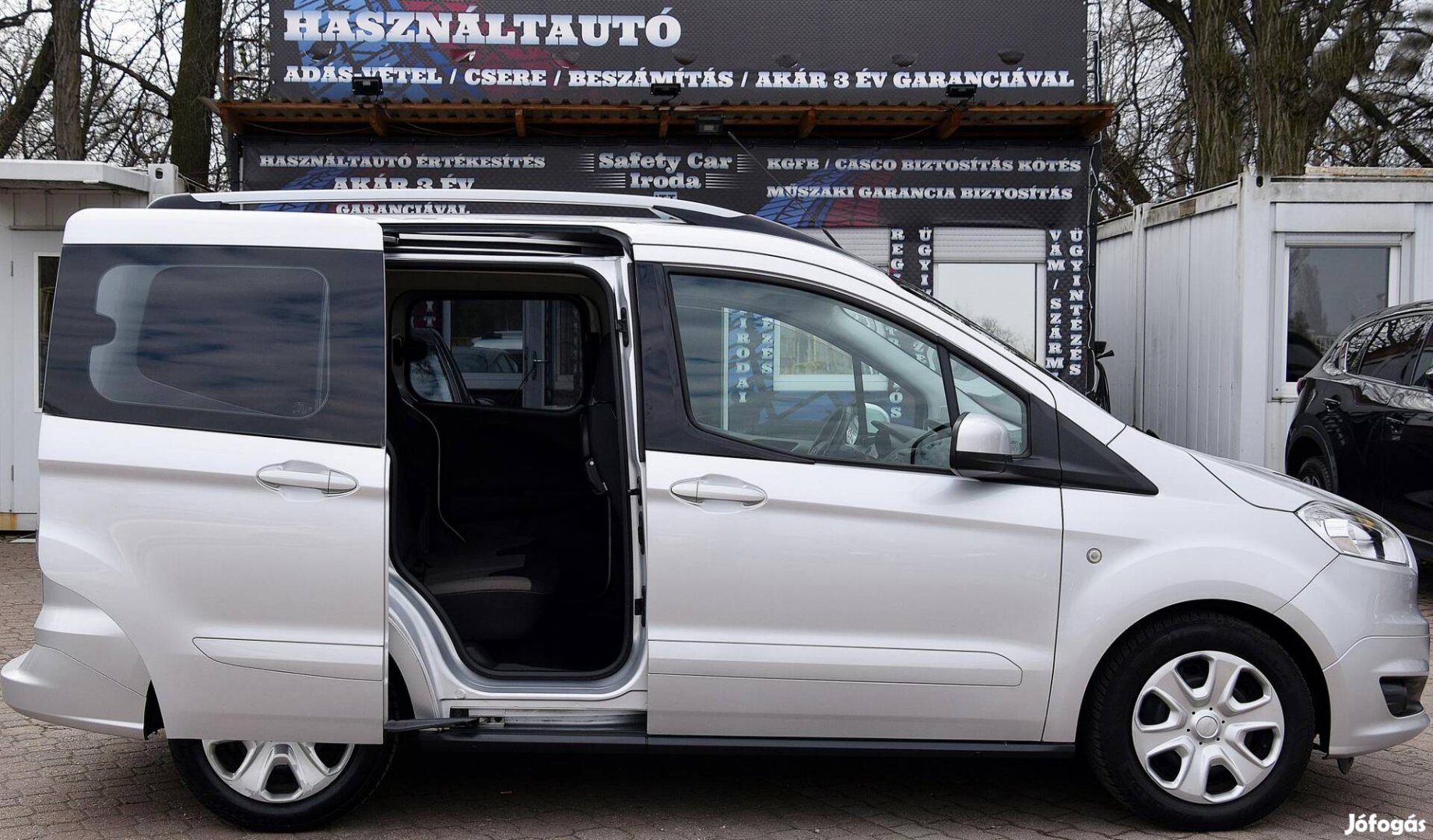 Ford Tourneo Connect 205 1.5 TDCi Swb Trend COU...