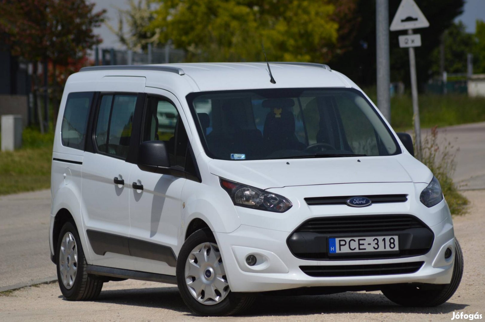 Ford Tourneo Connect/Mo-i/1tul/7fős/Navi/Carpla...