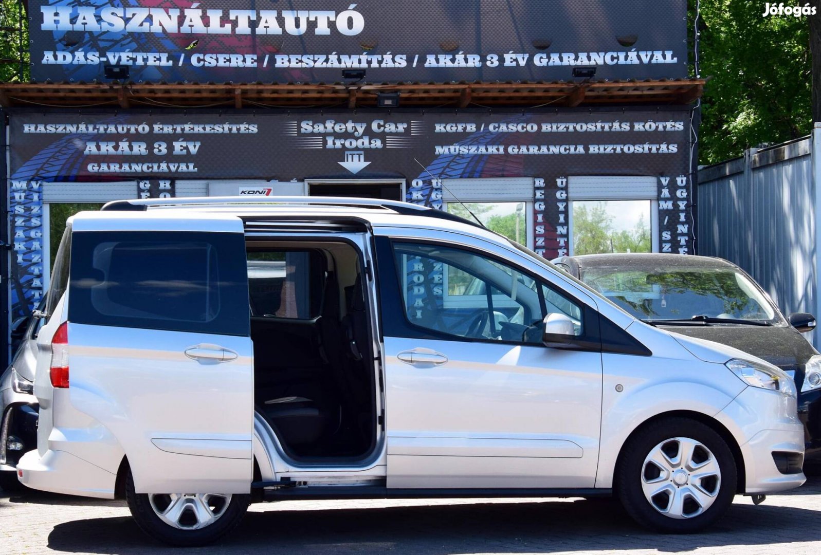 Ford Tourneo Courier/Gyári Fényezés/Navi/Klíma/...