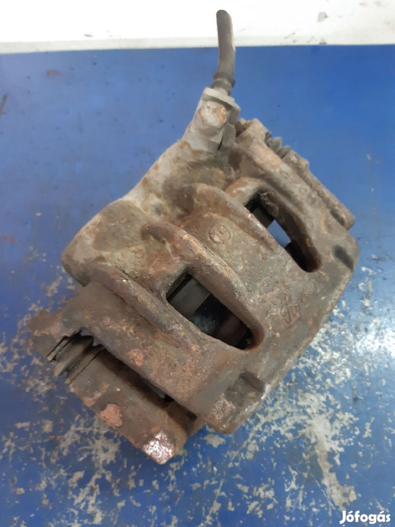 Ford Transit 00-06 Bal Első Féknyereg