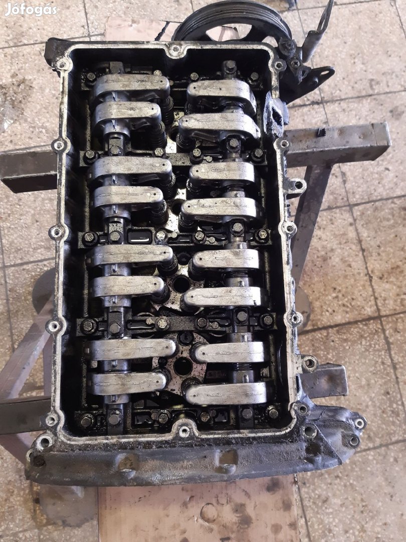 Ford Transit 00-06 Hengerfej + Vezérműtengely