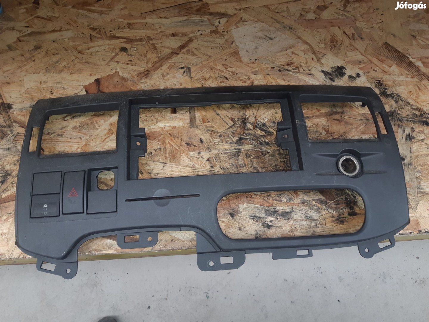 Ford Transit 00-06 Középkonzol Keret