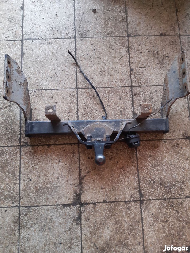 Ford Transit 00-06 Vonóhorog