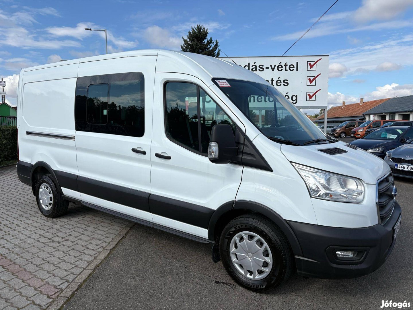 Ford Transit 2.0 TDCi 330 LWB Trend (6 személye...
