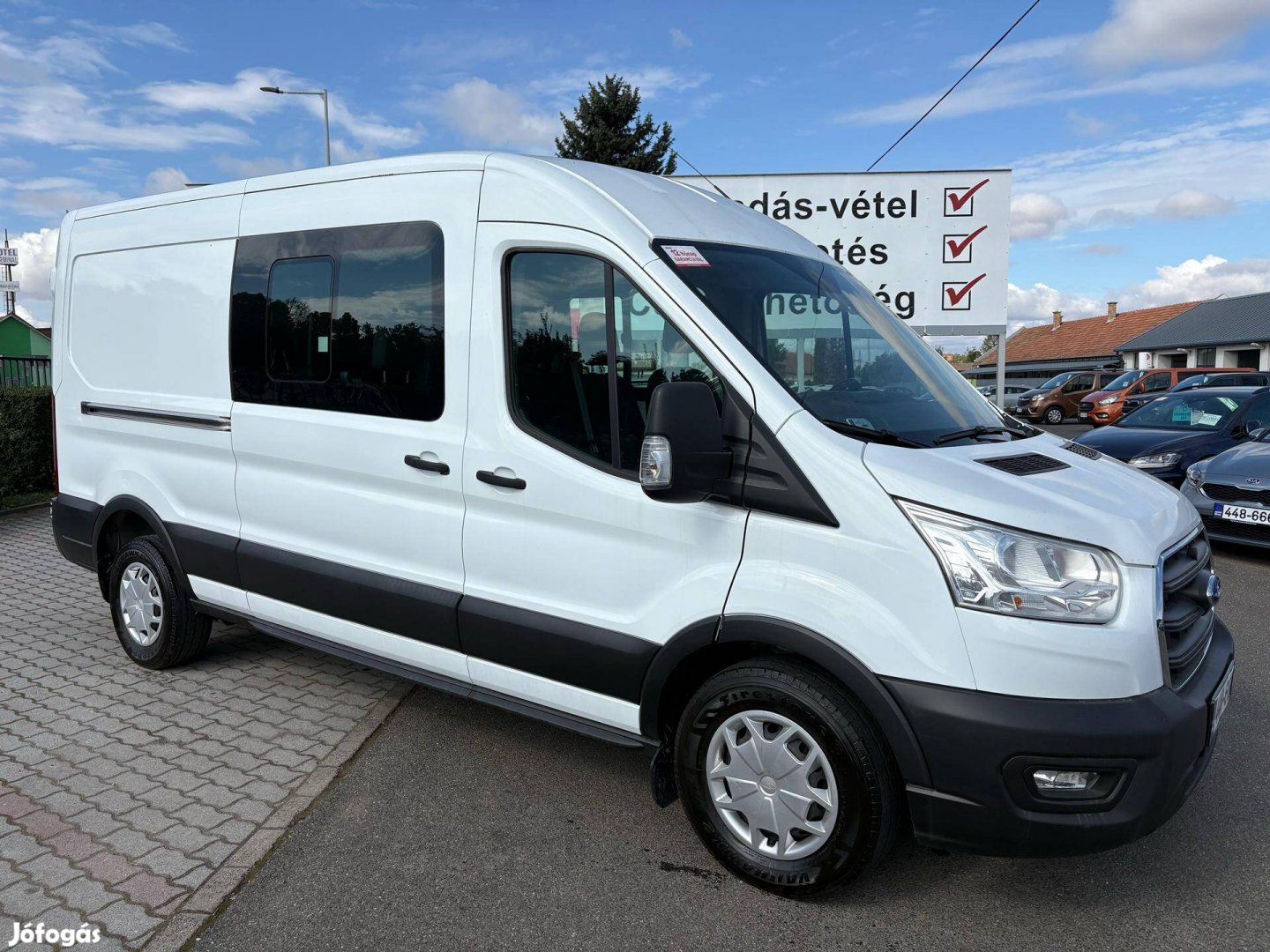 Ford Transit 2.0 TDCi 330 LWB Trend (6 személye...