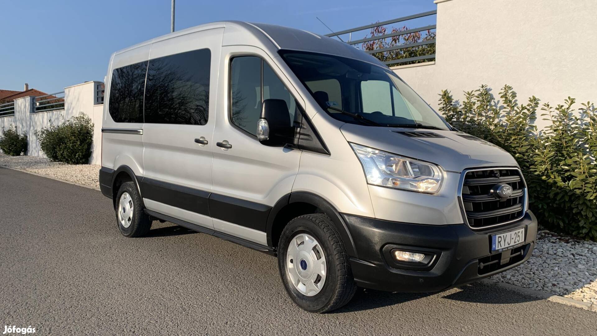 Ford Transit 2.0 TDCi 350 L2H2 Trend (9 személy...