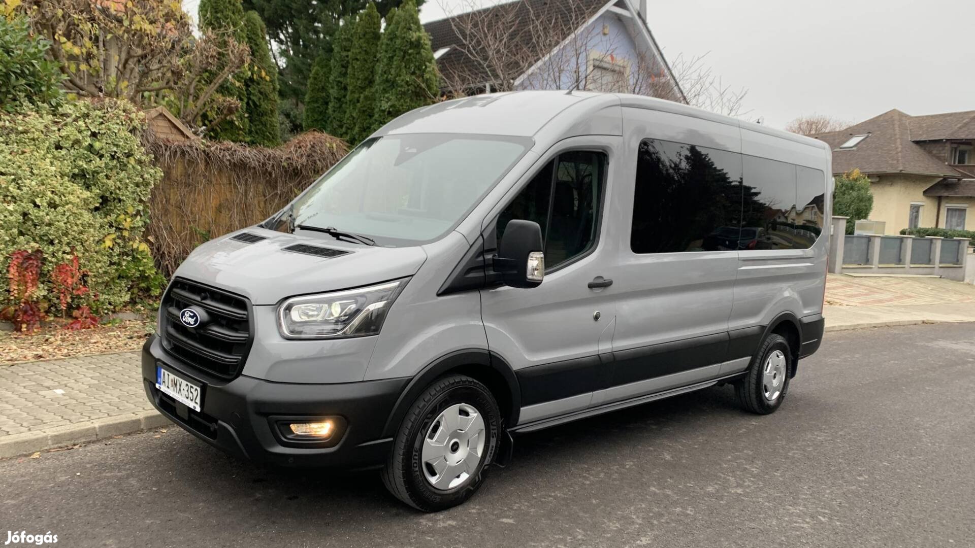 Ford Transit 2.0 TDCi 350 L3H2 Limited 9 szemé