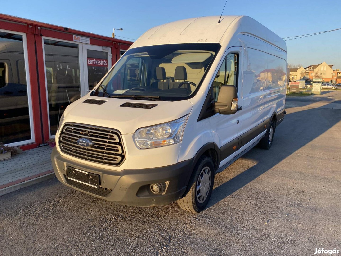 Ford Transit 2.0 TDCi 350 LWB Trail