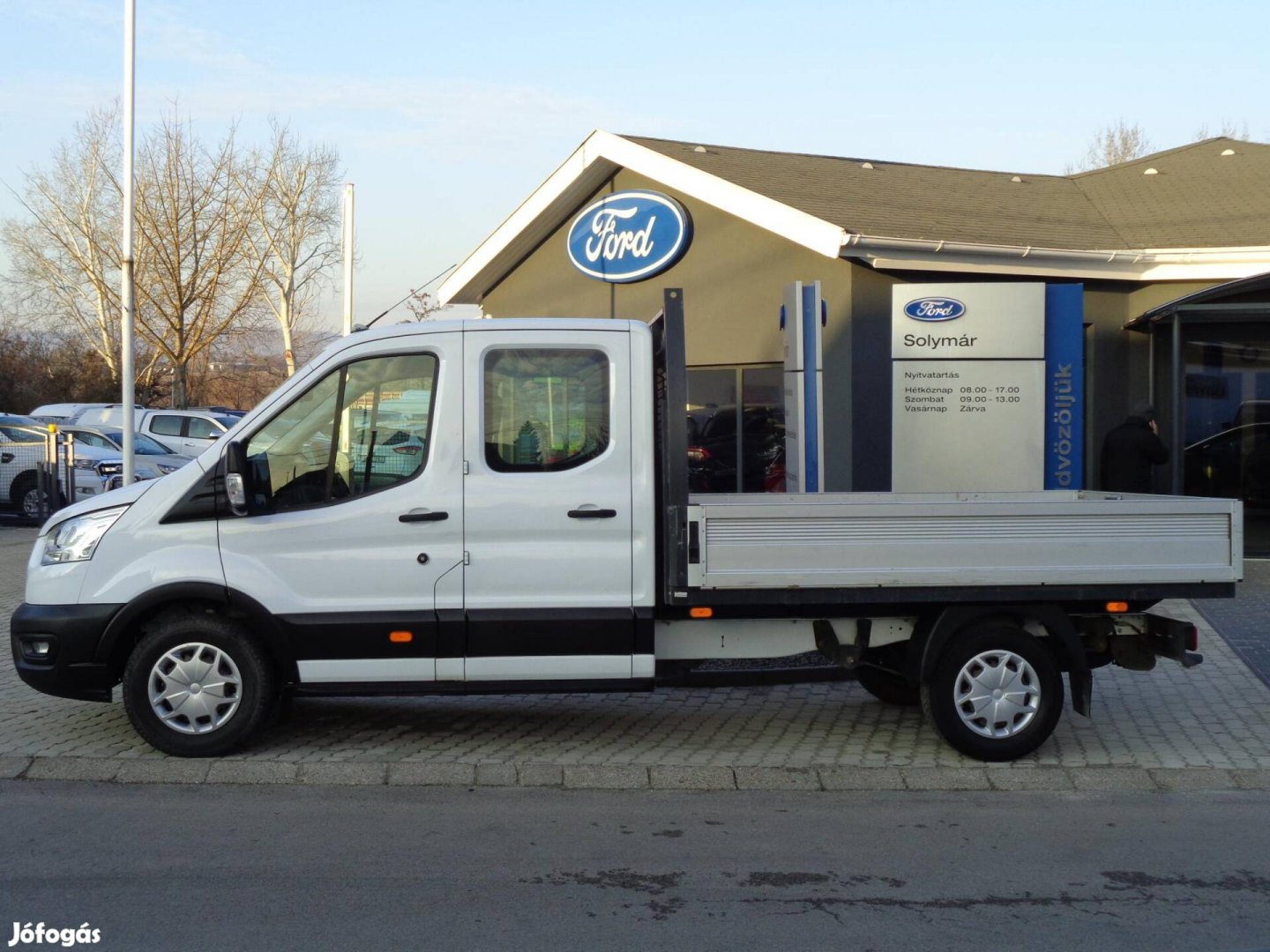 Ford Transit 2.0 TDCi 350 LWB Trend (7 személye...