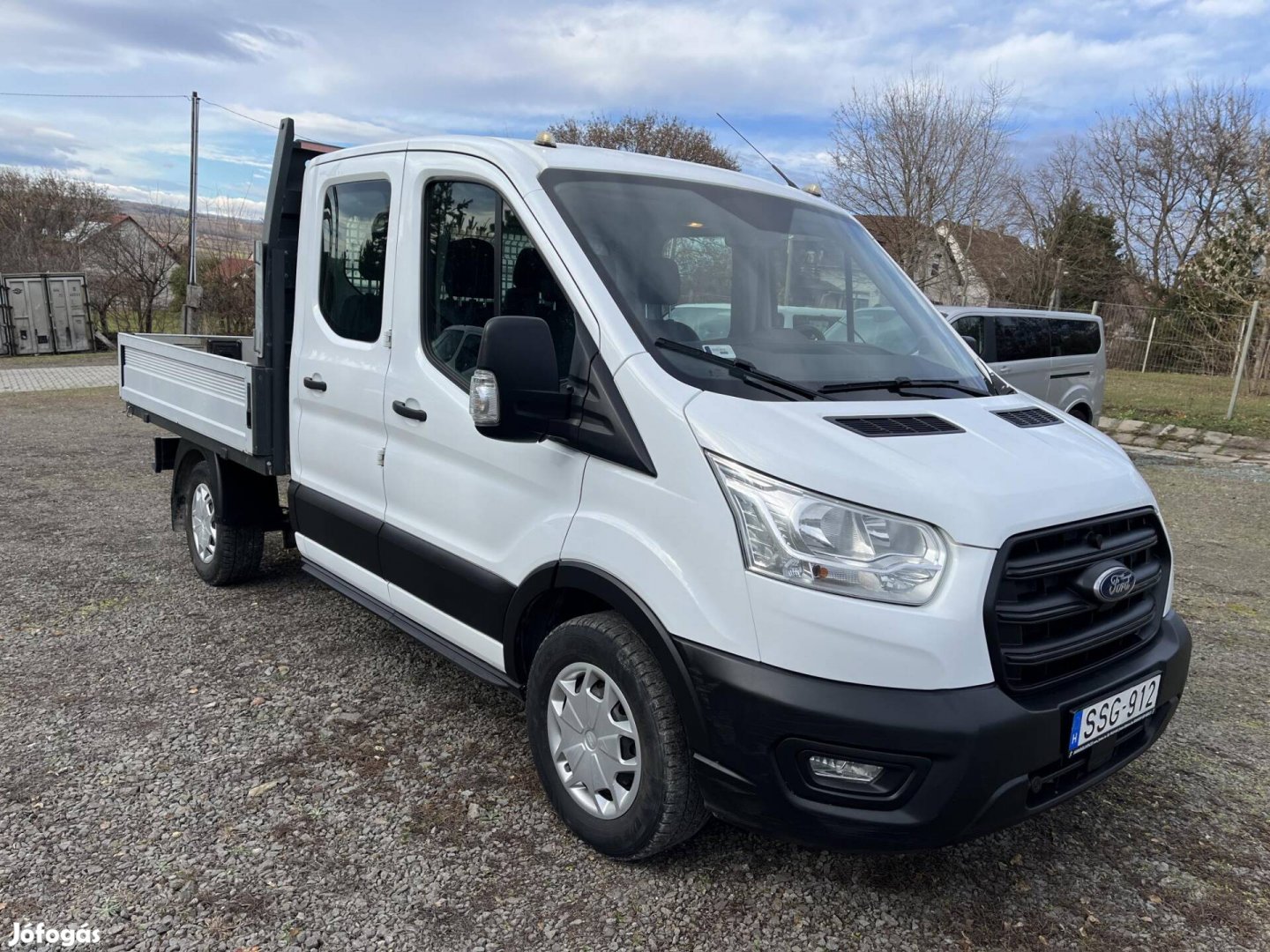 Ford Transit 2.0 TDCi 350 MWB Trend (7 személye...