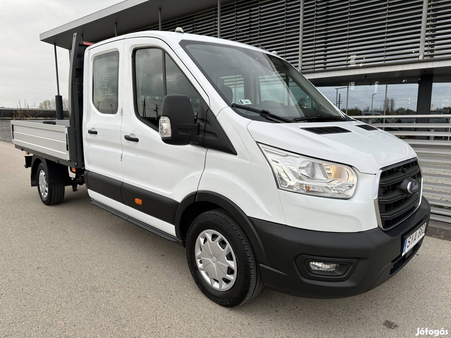 Ford Transit 2.0 TDCi 350 MWB Trend (7 személye...