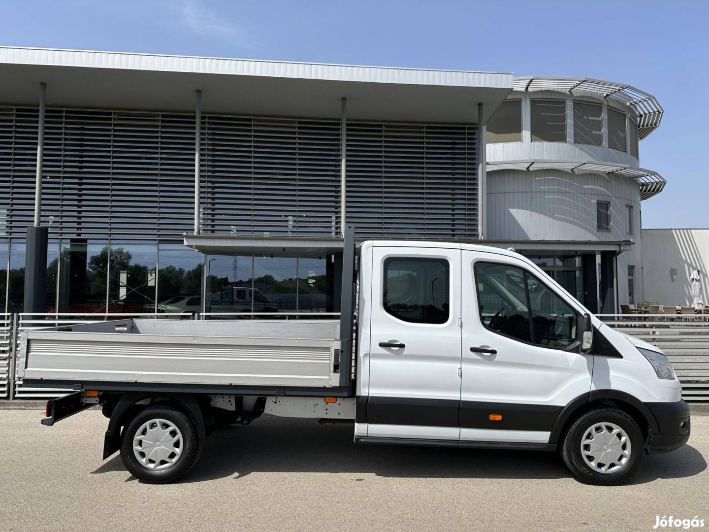 Ford Transit 2.0 TDCi 350 MWB Trend (7 személye...