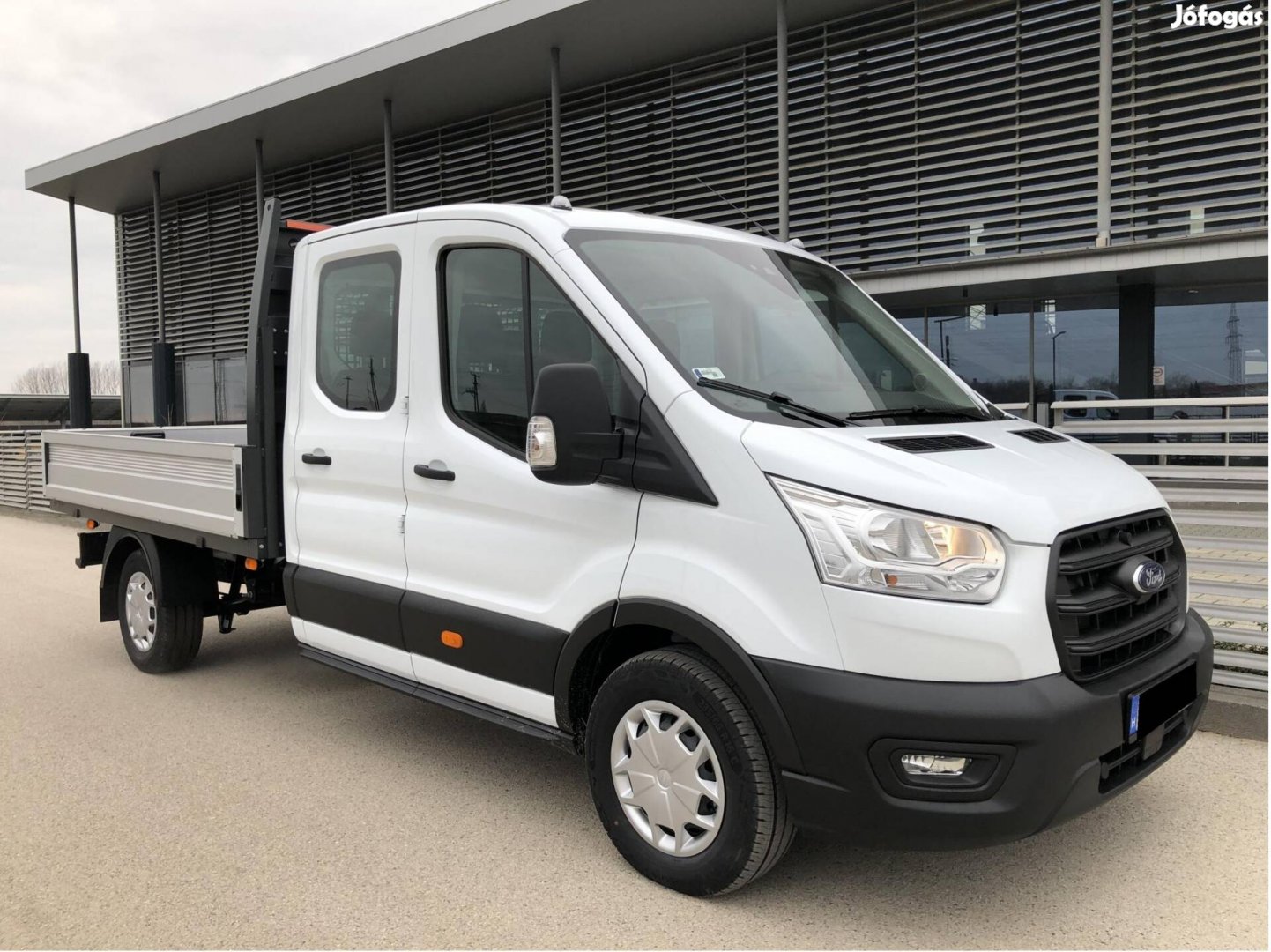 Ford Transit 2.0 TDCi 350 MWB Trend (7 személye...