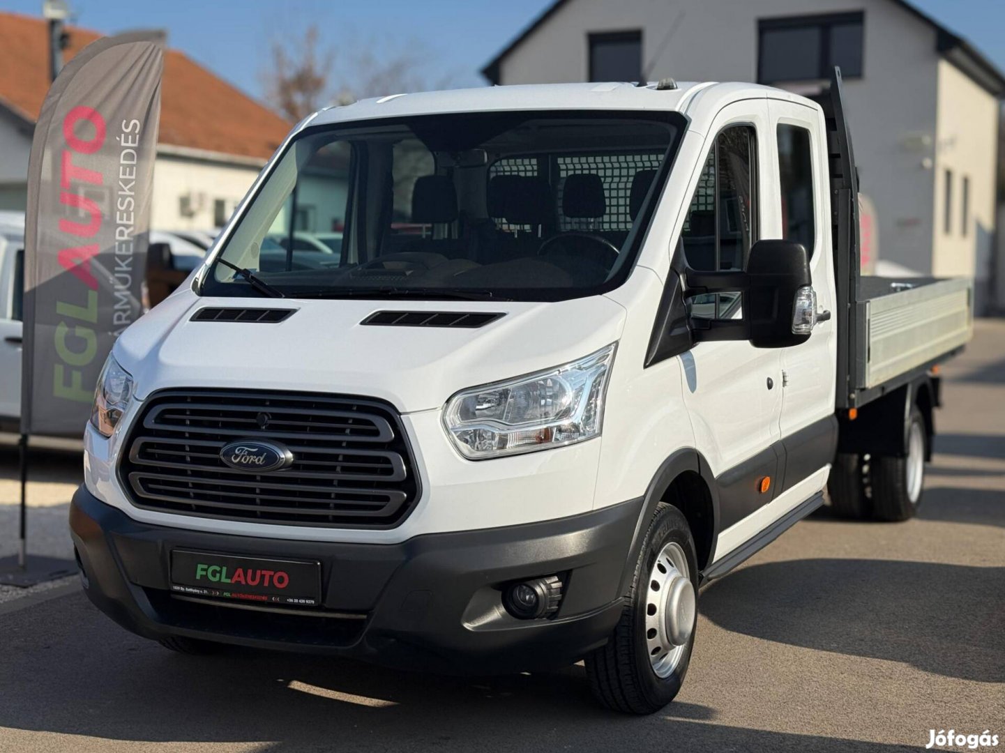 Ford Transit 2.0 TDCi 350 MWB Trend (7 személye...