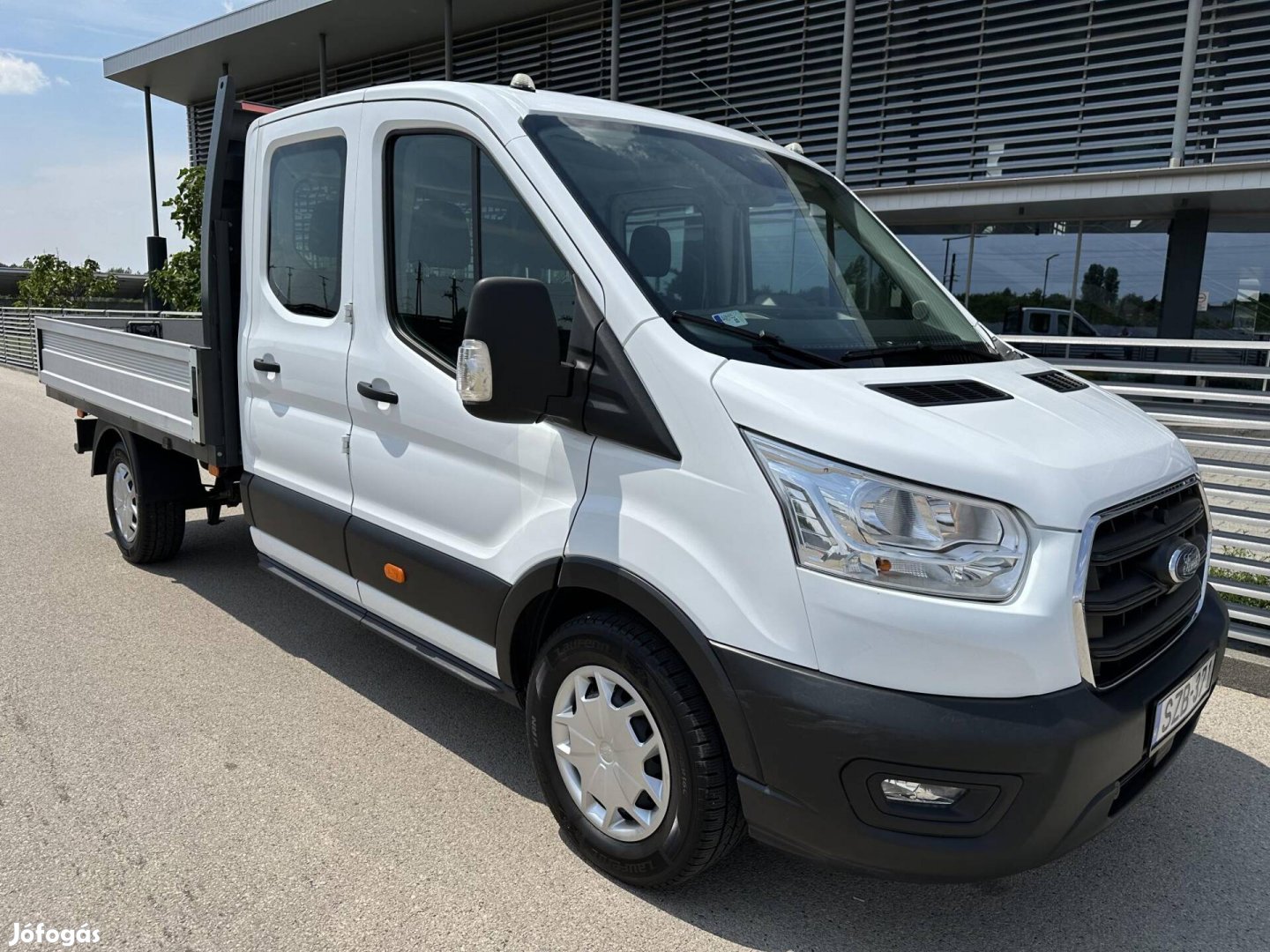 Ford Transit 2.0 TDCi 350 MWB Trend (7 személye...