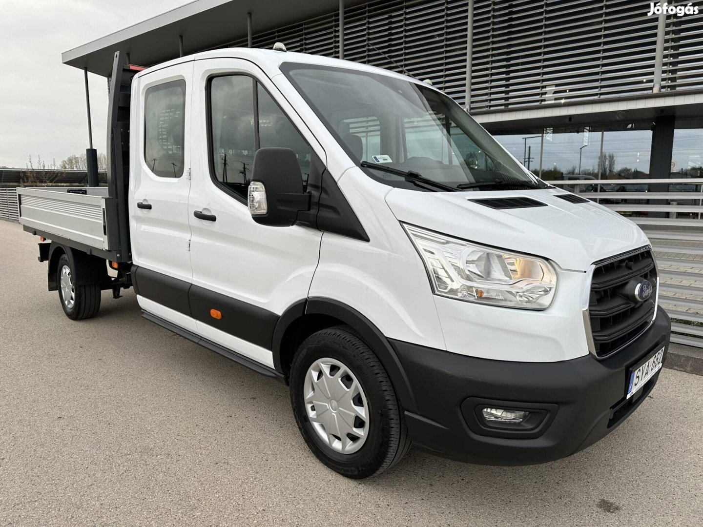Ford Transit 2.0 TDCi 350 MWB Trend (7 személye...