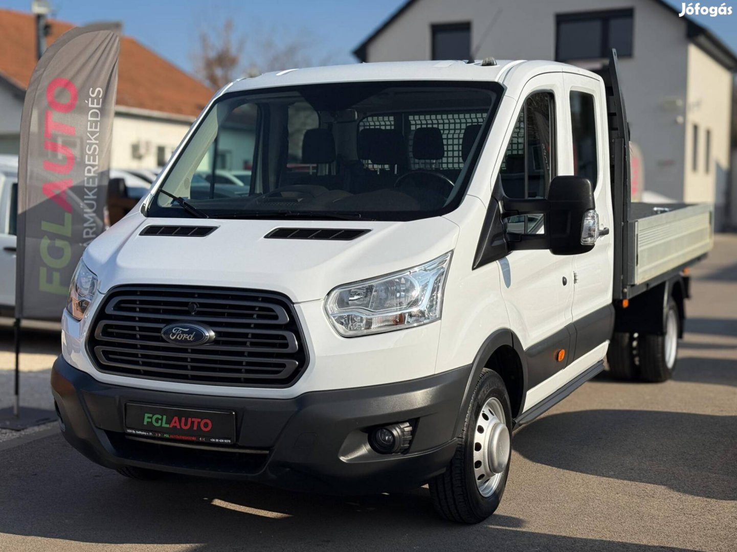 Ford Transit 2.0 TDCi 350 MWB Trend (7 személye...