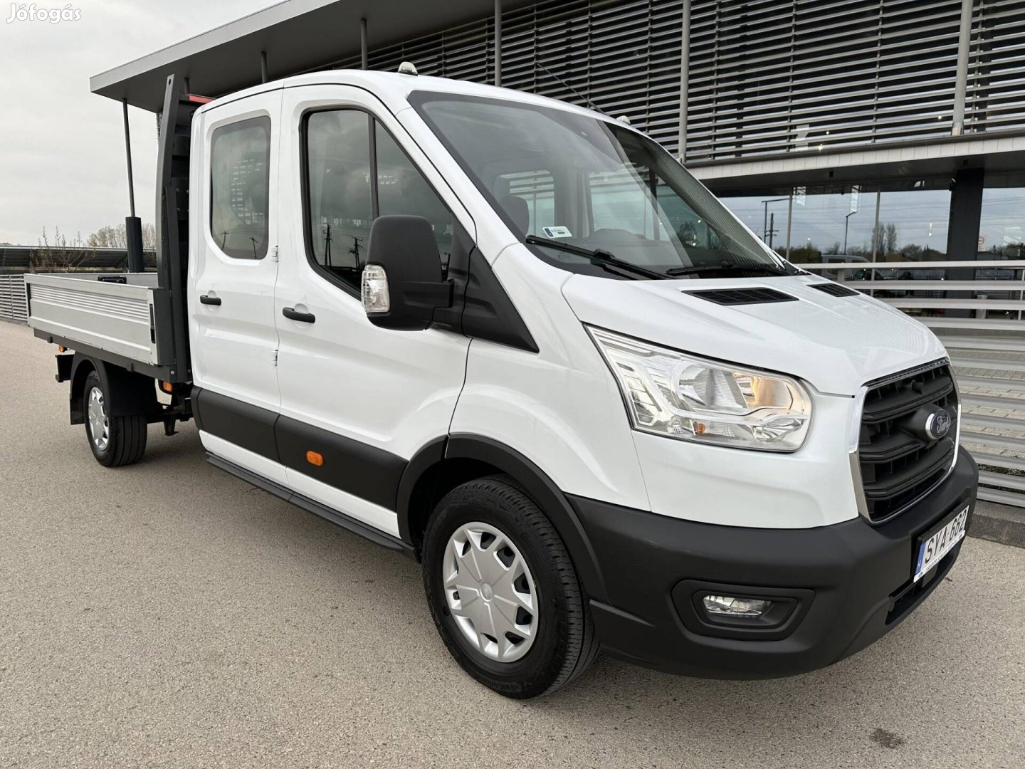 Ford Transit 2.0 TDCi 350 MWB Trend (7 személye...