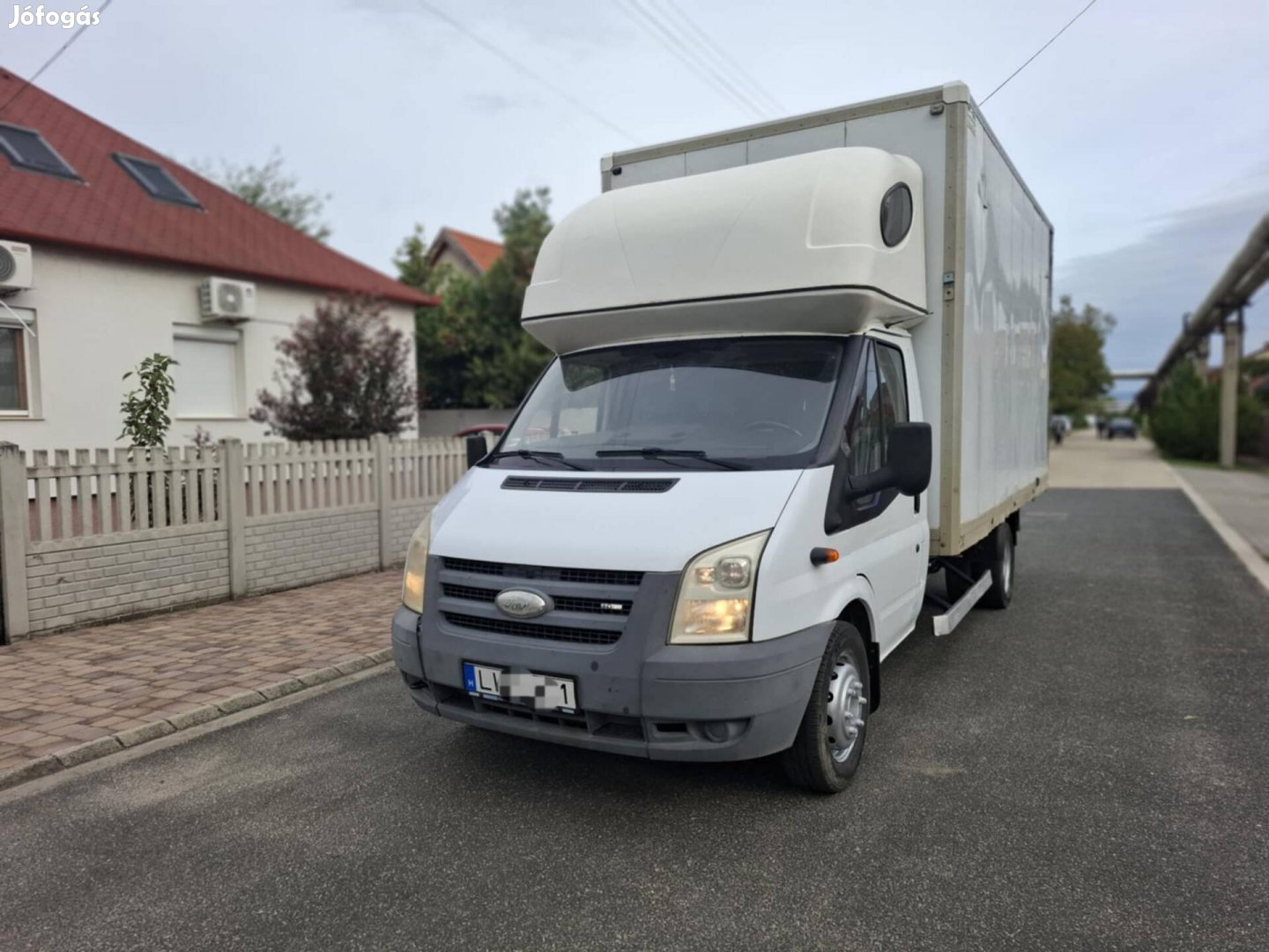 Ford Transit 2.4 TDCI Hálófülkés+Duplakerekes+Koffer dobozos 