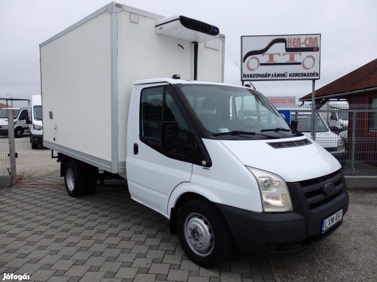 Ford Transit 2.4 TDCi 350 M Ambiente Carrier Hű...
