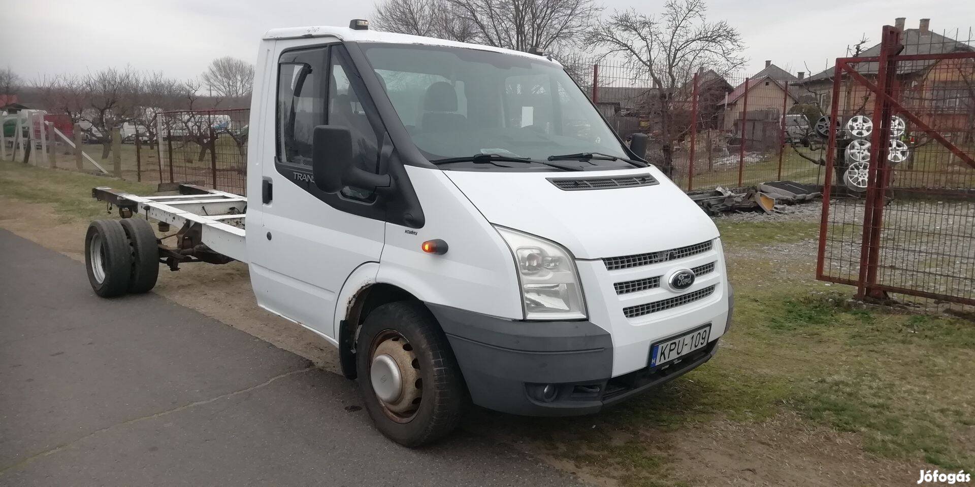 Ford Transit 2.4 tdci 115Le alváz eladó
