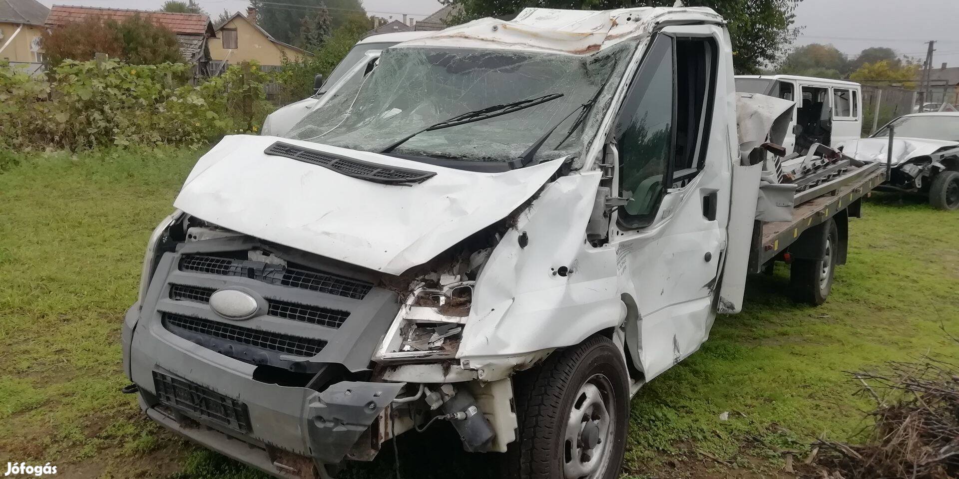 Ford Transit 2.4 tdci alváz, hiányosan/sérülten eladó