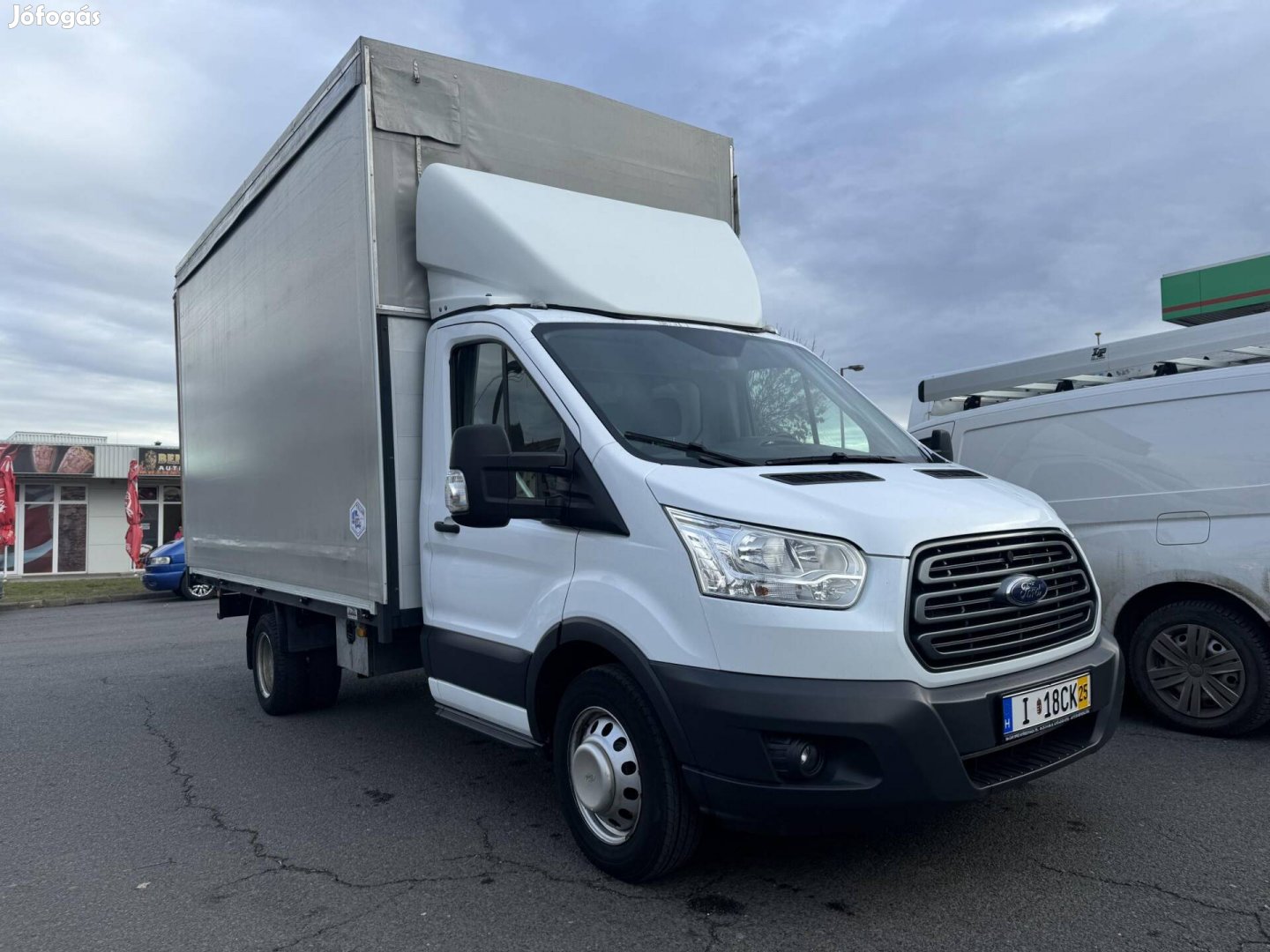 Ford Transit 4.50-Méter Platós/Rollóponyvás