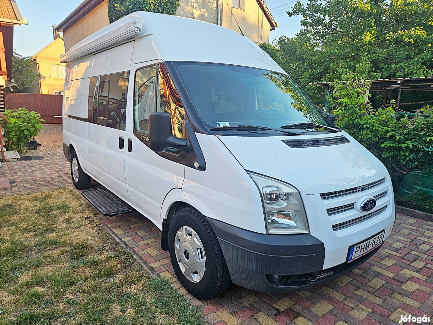 Ford Transit 5Fős lakóautó eladó