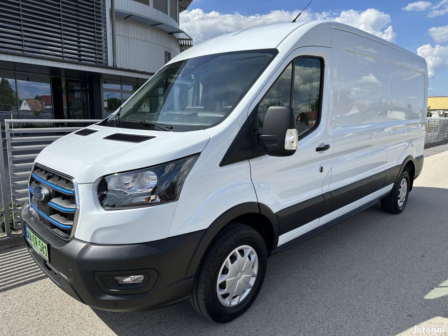 Ford Transit BEV 350 LWB Trend RWD (Automata) L...