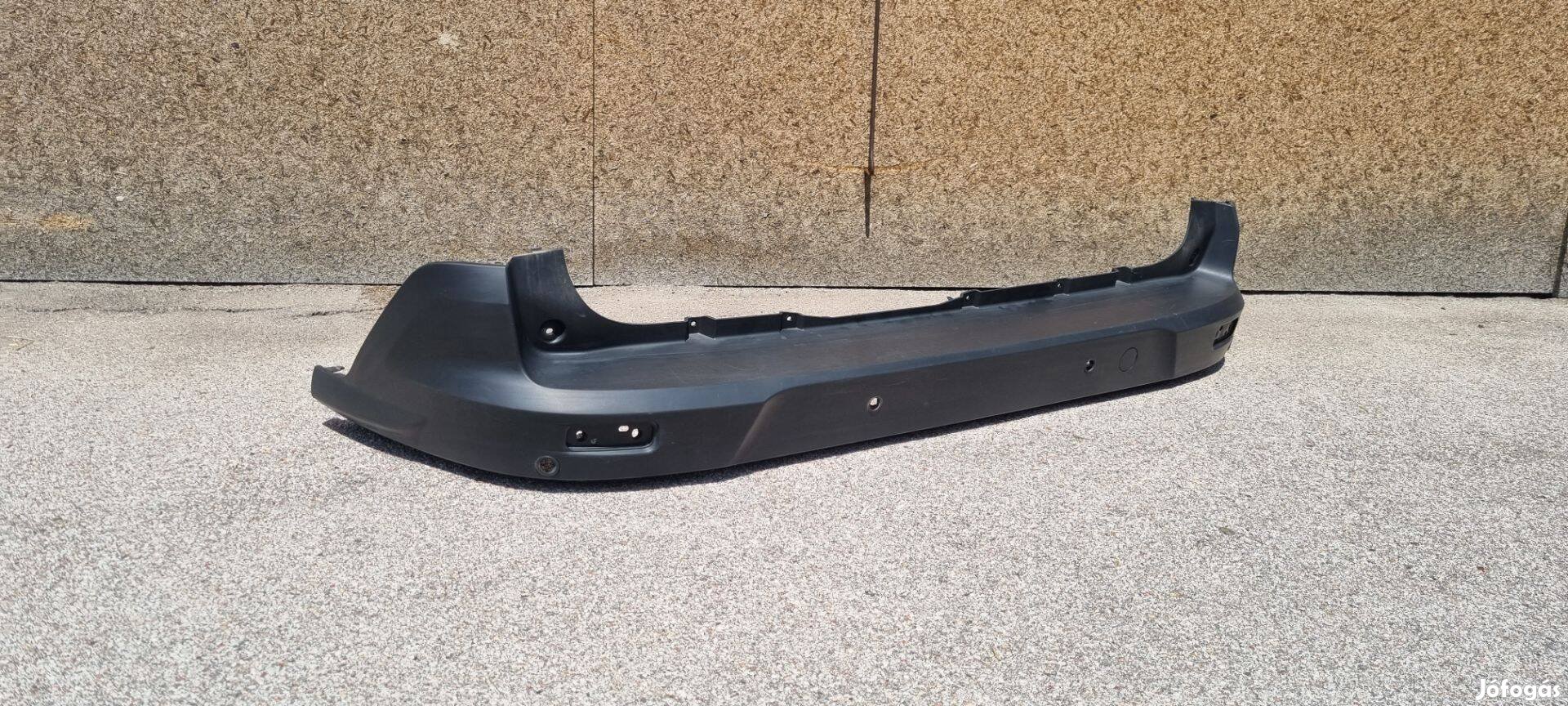 Ford Transit Connect 2013- Hátsó lökhárító ( radaros )