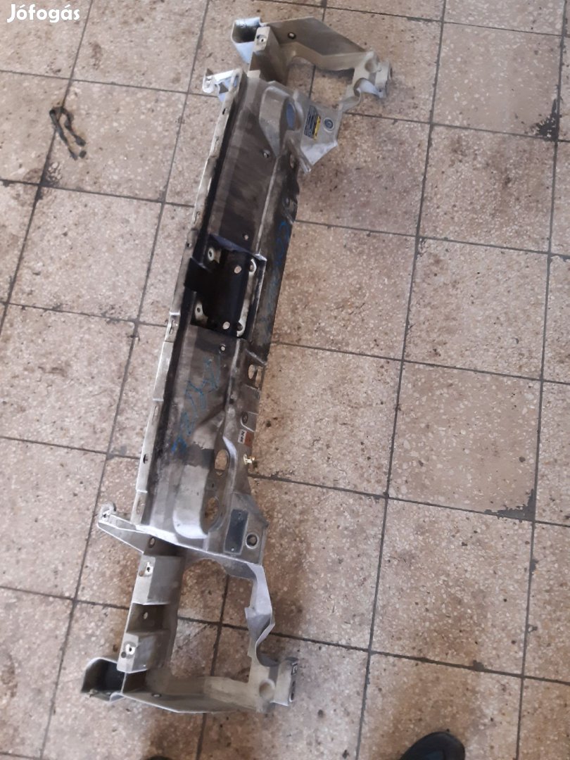 Ford Transit Connect Homlokfal