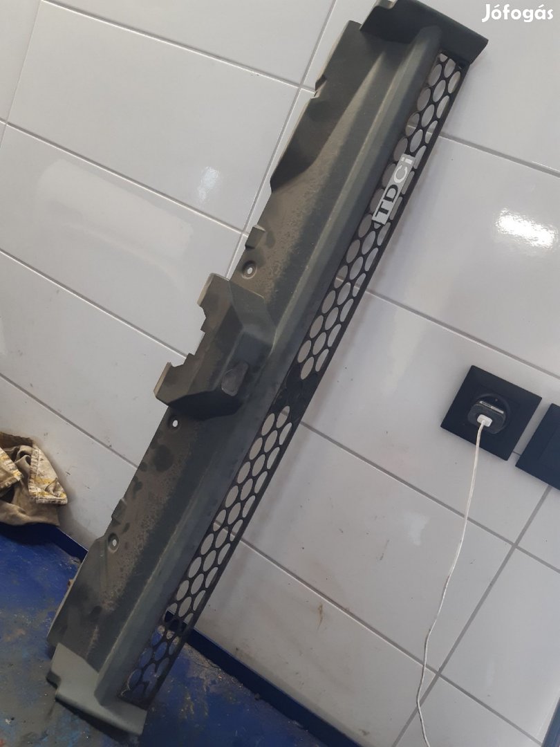 Ford Transit Connect Hűtőrács