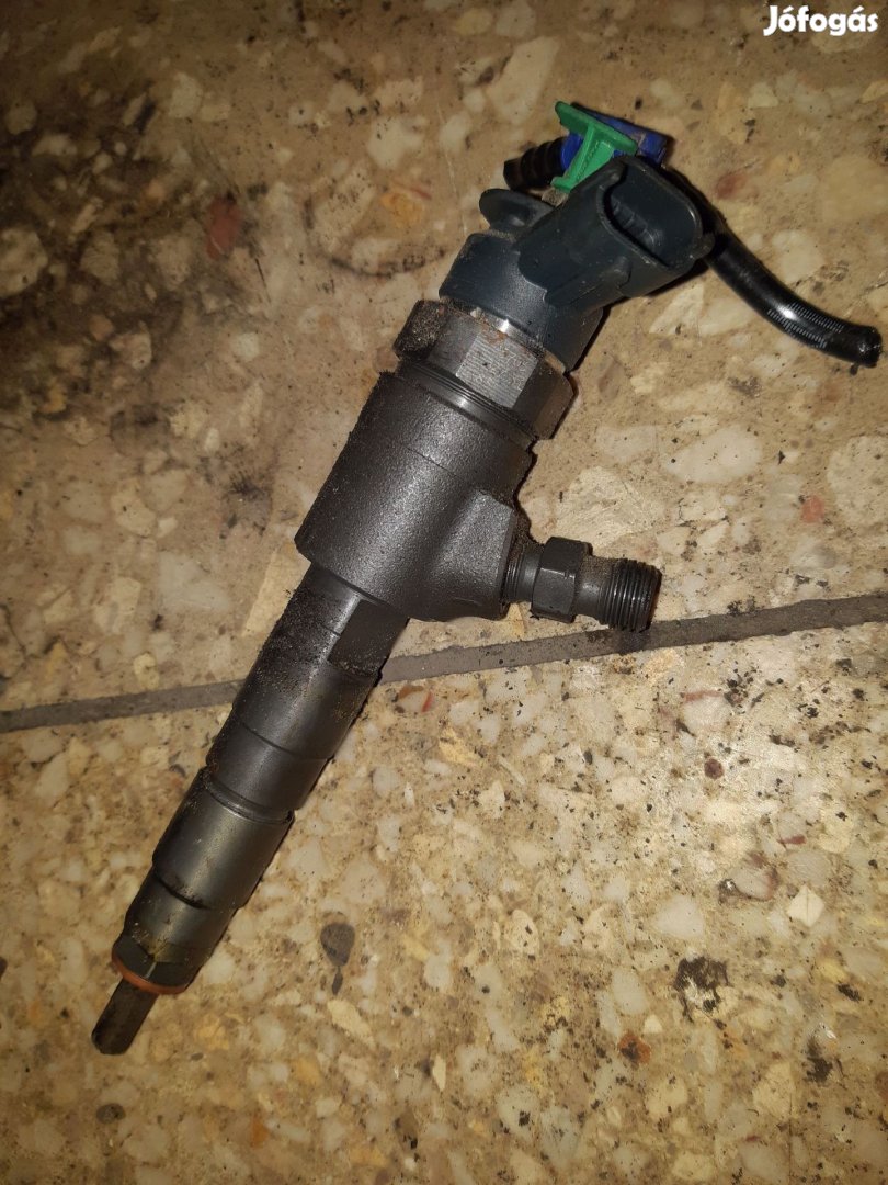 Ford Transit Courier Injektor Porlasztó Befecskendező