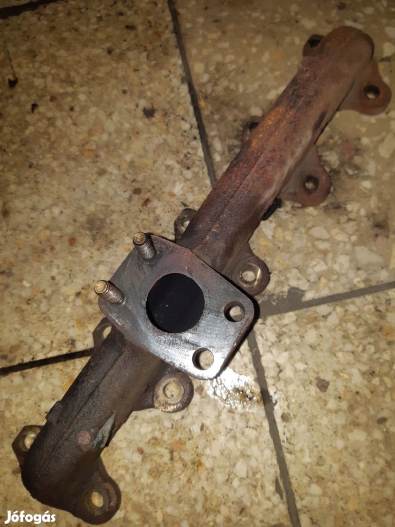 Ford Transit Courier Kipufogó Torok