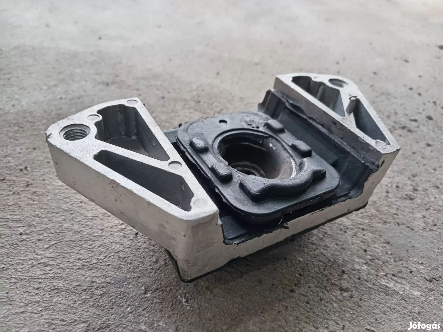 Ford Transit Tranzit 06- Hátsó vátótartó motortartó bak