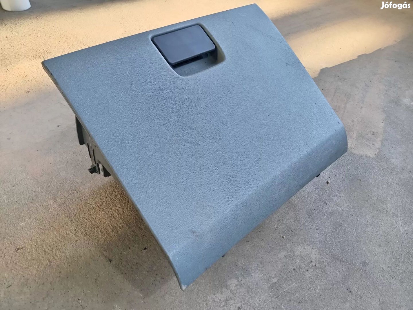 Ford Transit Tranzit 06- Kesztyű kesztyűtartó ajtó fedél