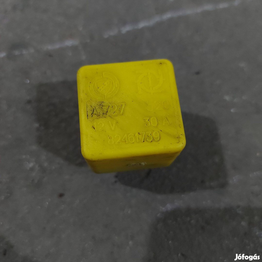 Ford Transit Tranzit MK6 00- 82461739 30A amper sárga relé relay 1965