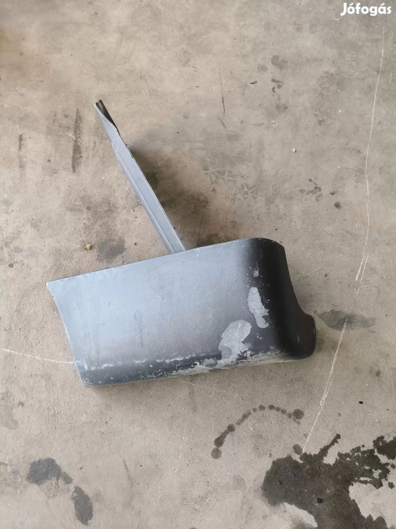 Ford Transit Tranzit MK6 00- Hátsó lökhárító műanyag sarok