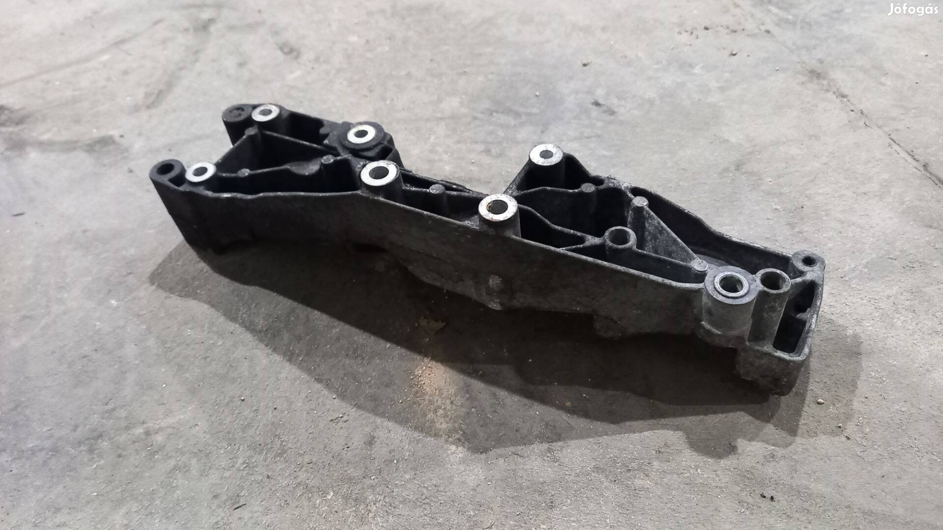 Ford Transit Tranzit MK6 Kompresszor szivattyú generátor tartó 5109