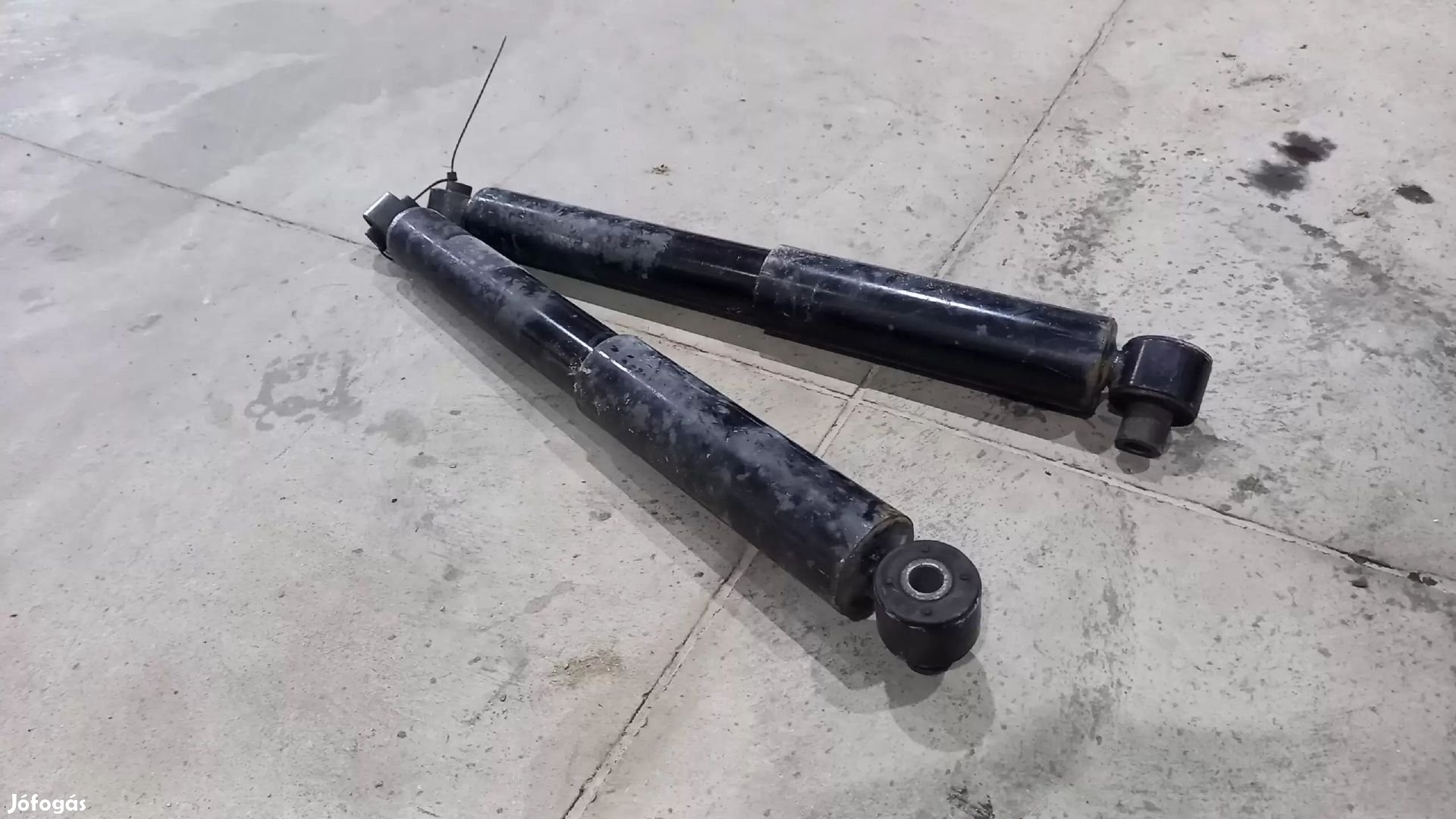 Ford Transit Tranzit MK6 MK7 00- Hátsó lengéscsillapító