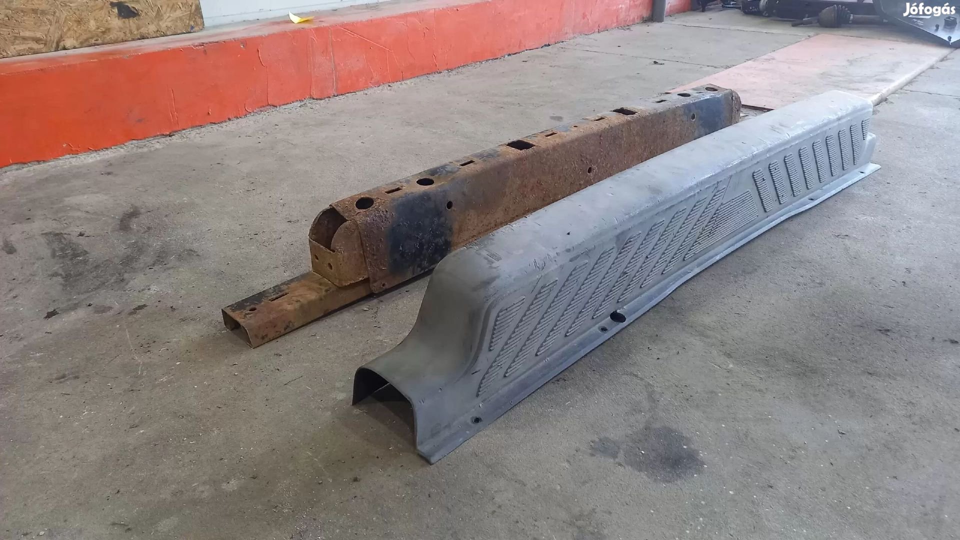 Ford Transit Tranzit MK6 MK7 Hátsó lökhárító merevítő tartó