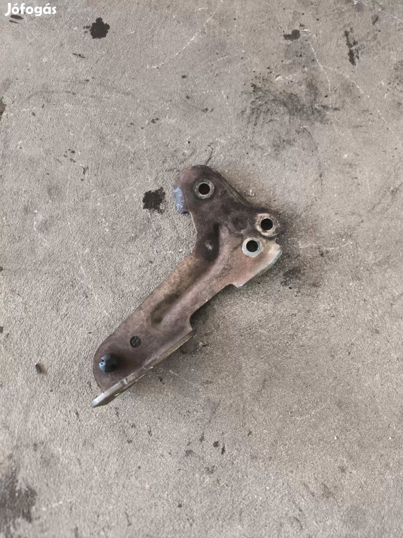 Ford Transit Tranzit MK7 06 Motorkiemelő fül konzol kampó