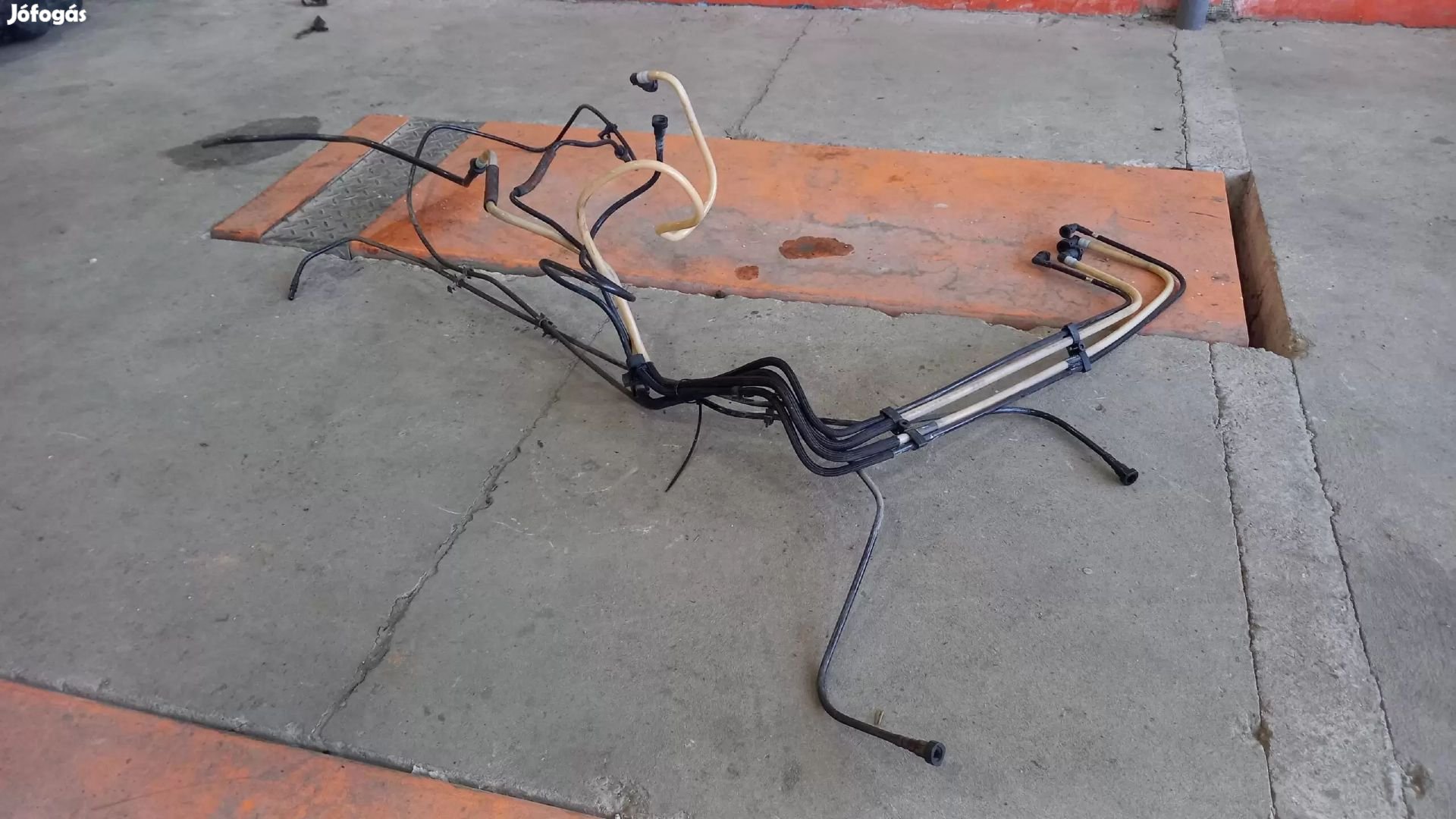 Ford Transit Tranzit MK7 06-Üzemanyagcső gázolajcső