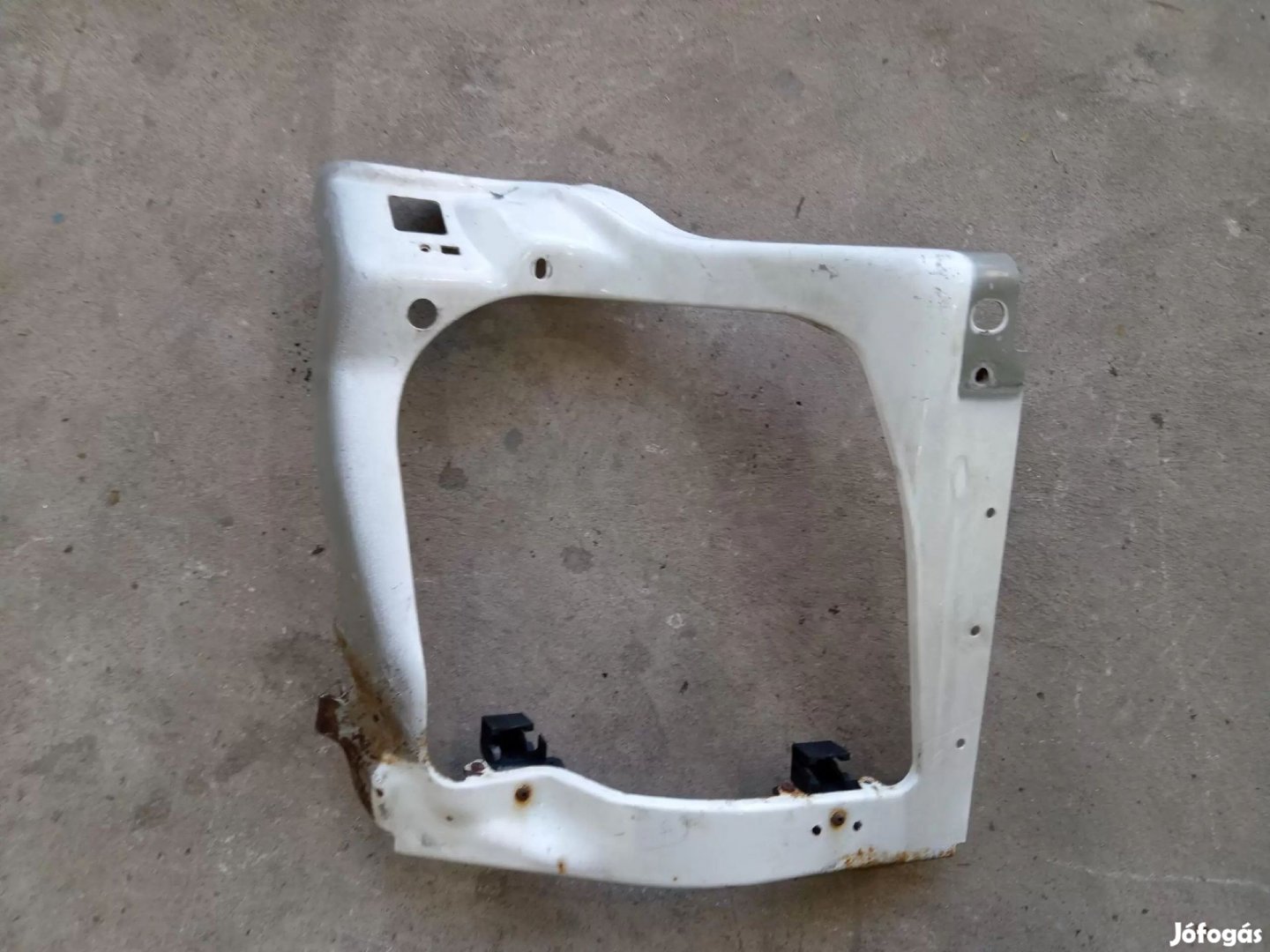 Ford Transit Tranzit MK7 06- Első lámpa keret lámpakeret