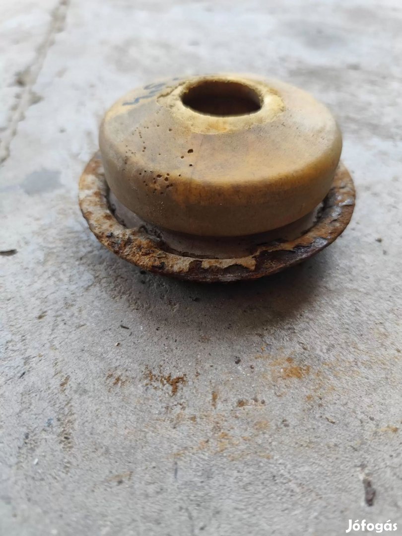 Ford Transit Tranzit MK7 06- Hátsó felütközés gátló bak