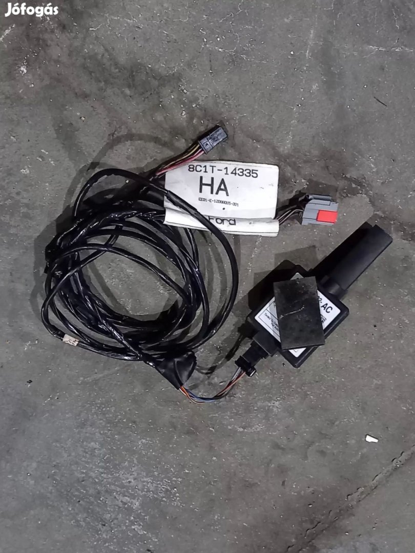 Ford Transit Tranzit MK7 06- Rádió jelerősítő doboz