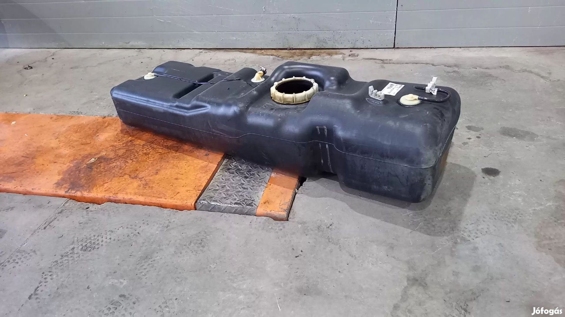 Ford Transit Tranzit MK7 06- Üzemanyagtartály tank