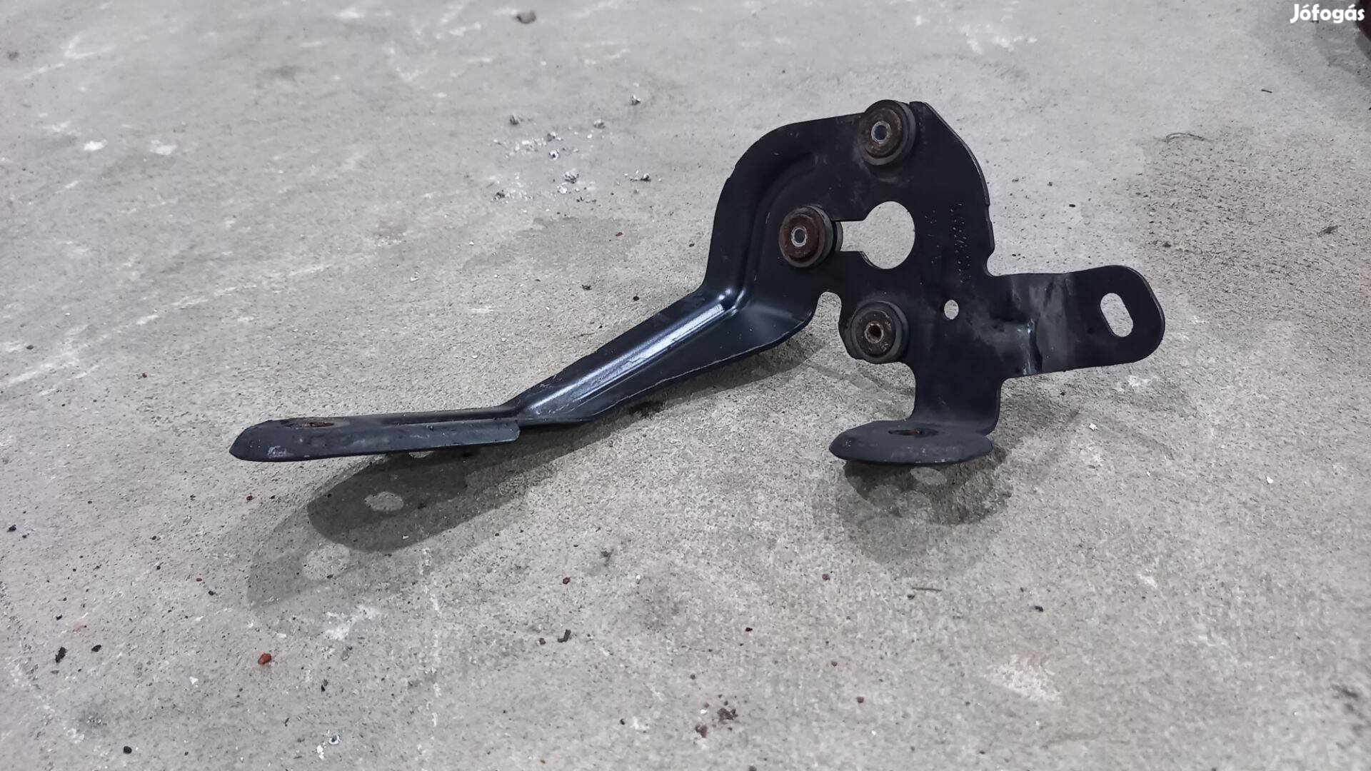 Ford Transit Tranzit MK8 16 Pótvízpumpa kiegészítő vízpumpa tartó 9804