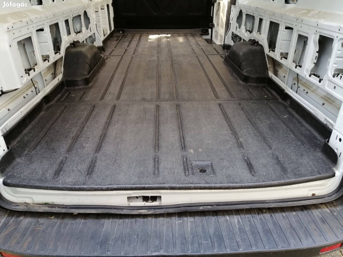 Ford Transit Trend Van L4 raktér tálca (burkolat)
