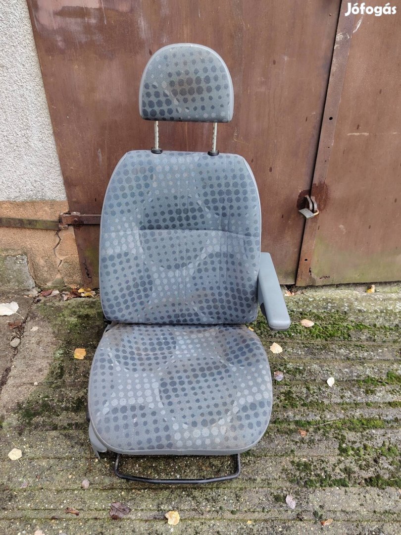 Ford Transit Vezető kartámaszos ülés 2006-2014 2836P150